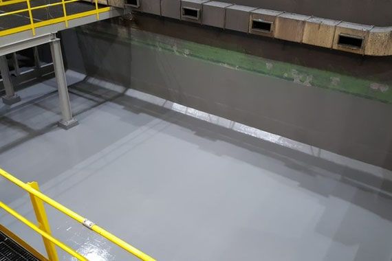 Industrial floor with lining